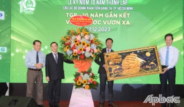 Họp mặt kỷ niệm 10 năm thành lập Câu lạc bộ Doanh nhân Tiền Giang tại TP. Hồ Chí Minh