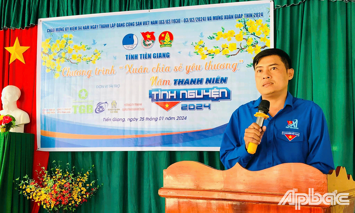 Bí thư Tỉnh đoàn Tiền Giang Nguyễn Quang Minh phát biểu tại chương trình.